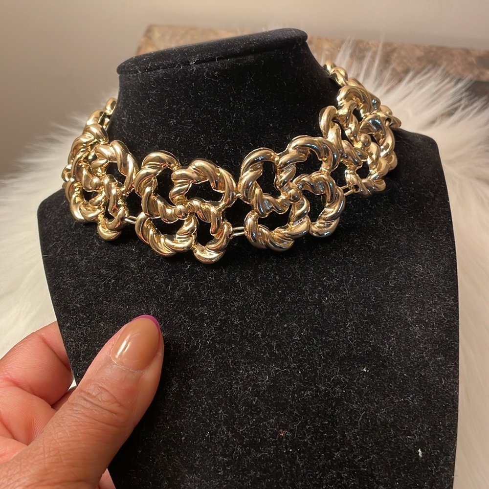 Gold Choker Necklace - Picture 10 of 11